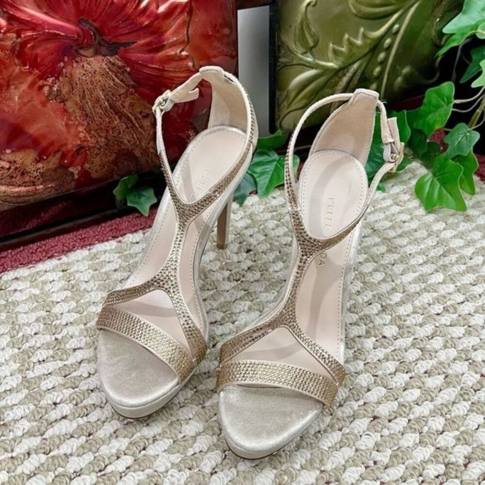 Pelle Moda Gold Glamour Heels - Picture 5 of 12